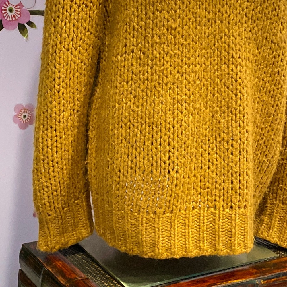 Charlotte Russe Burnt Orange Copper Knitted Sweater Long Sleeves Women's Size M - Picture 3 of 10